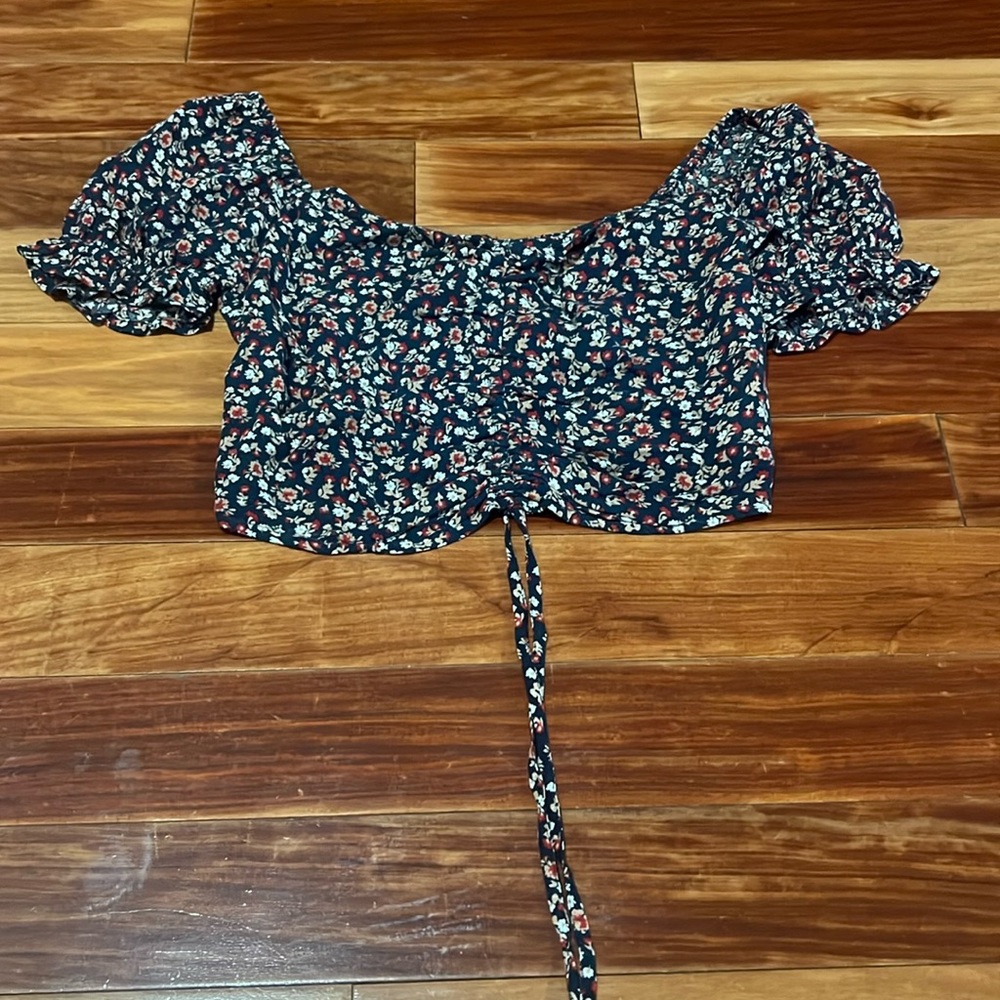 Hollister Crop Top